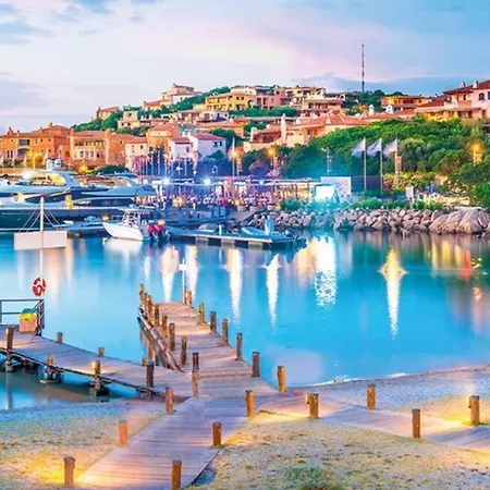 Terrace On Swimming Pool & Private Apartment Porto Cervo